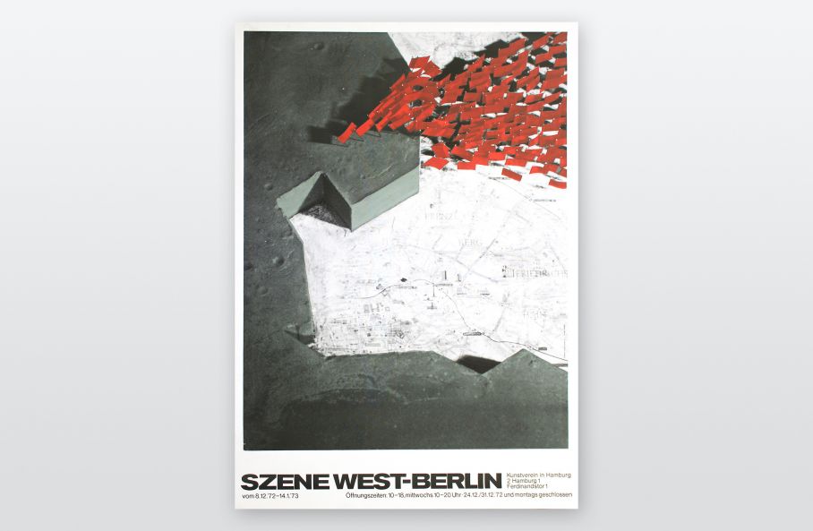 Abbildung einer Zement-Arbeit von Wolf Vostell. Ein Ausschnitt von einem Berliner Stadtplan, auf dem der Westteil mit Zement überzogen ist. Aus dem Osten kommt eine Armee roter Fahnen wie eine Spitze und überquert die Grenze