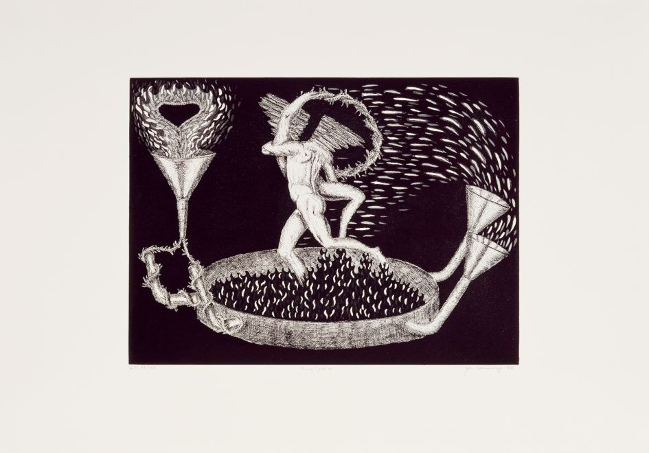 Radierung von John Lethbridge auf schwarzem Grund mit hellem Rahmen. Eine geflügelte Männerfigur tanzt in einem schwebenden Ring mit Rohren, die an den Seiten herausragen.