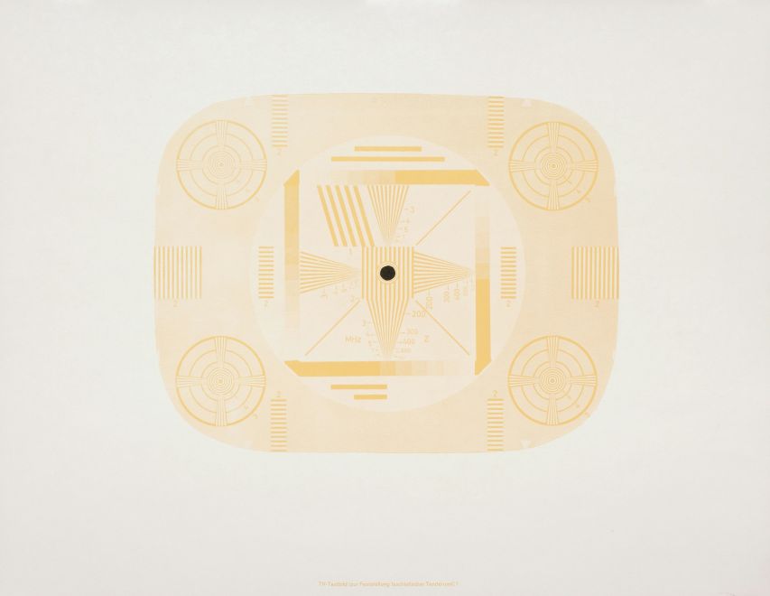 Print by the artist KP Brehmer. A light brown stylized test image with a wide frame on light cardboard. In the center of the picture is a small black circle. At the bottom of the picture is the inscription: TV test picture to determine fascist tendencies 1