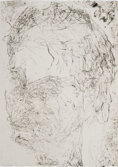 Expressives Selbstporträt von Mike Parr, in schwarzer Linie auf hellem Grund. Das verzerrte Gesicht ist durch feine, gestische Linienführung geprägt – ein typisches Beispiel für seine radikalen Selbstbildnisse.