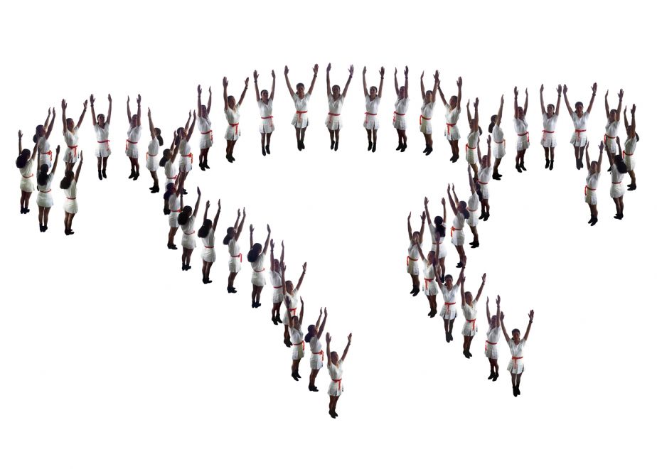 Offsetdruck von Aydan Murtezaoglu. Viele Aufnahmen der Künstlerin mit erhobenen Armen sind freigestellt und so auf einen weißen Grund montiert, dass die multiplizierten Körper die Form eines Uterus ergeben.